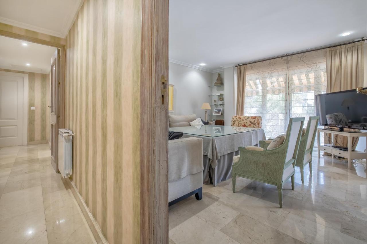 Apartamento Los Tilos & Parking & Piscina Cordoba Luaran gambar