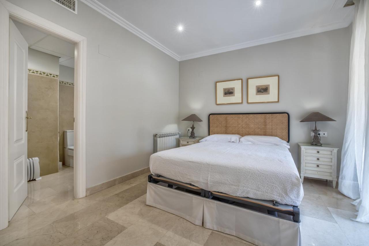 Apartamento Los Tilos & Parking & Piscina Cordoba Luaran gambar