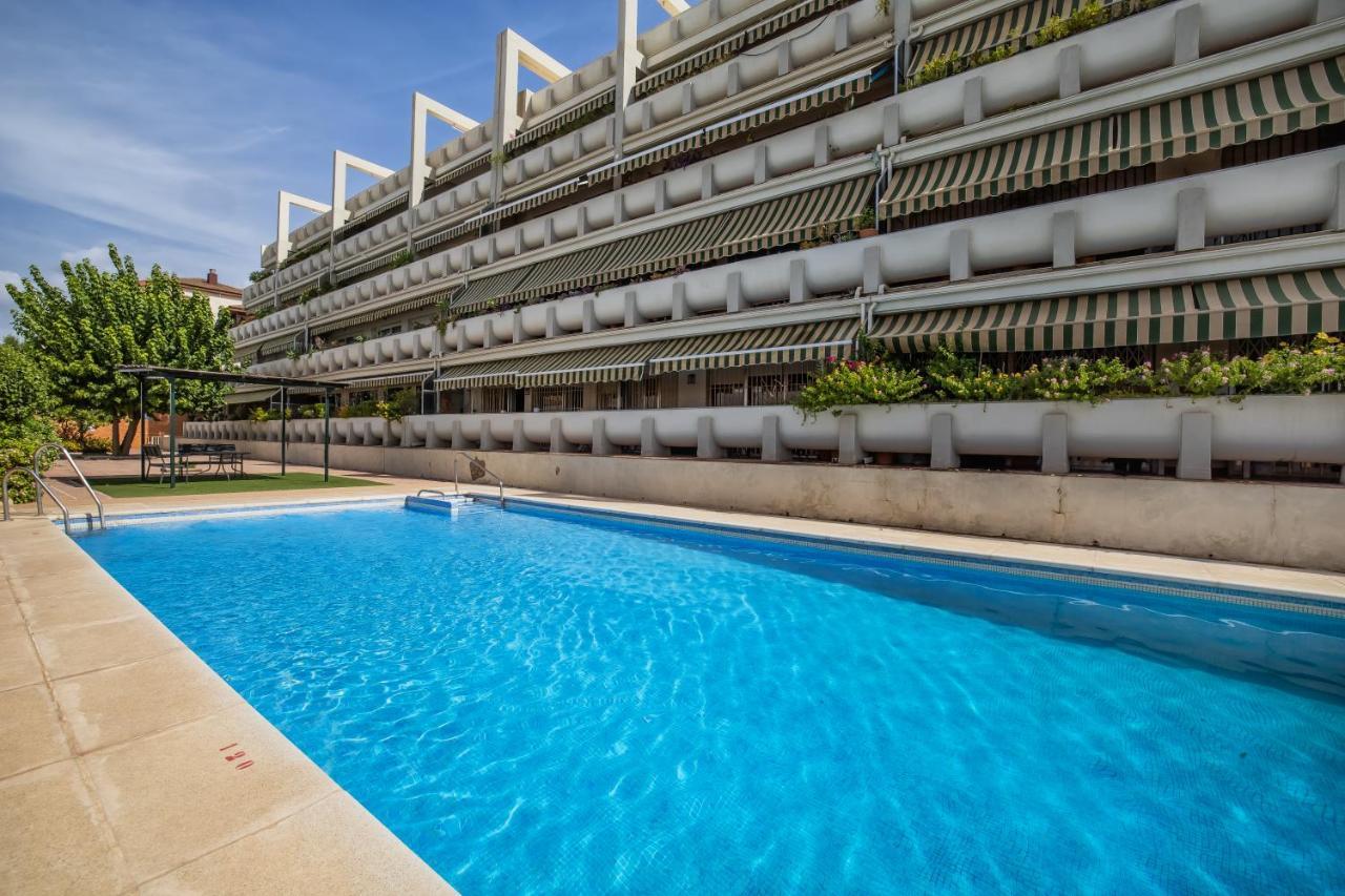 Apartamento Los Tilos & Parking & Piscina Cordoba Luaran gambar