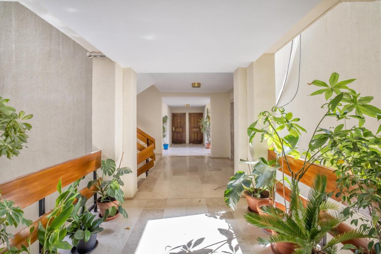 Apartamento Los Tilos & Parking & Piscina Cordoba Luaran gambar