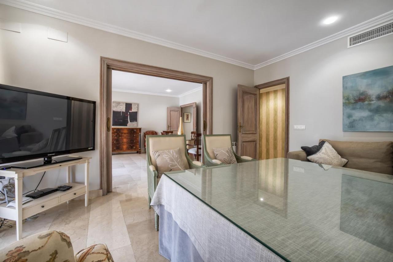 Apartamento Los Tilos & Parking & Piscina Cordoba Luaran gambar